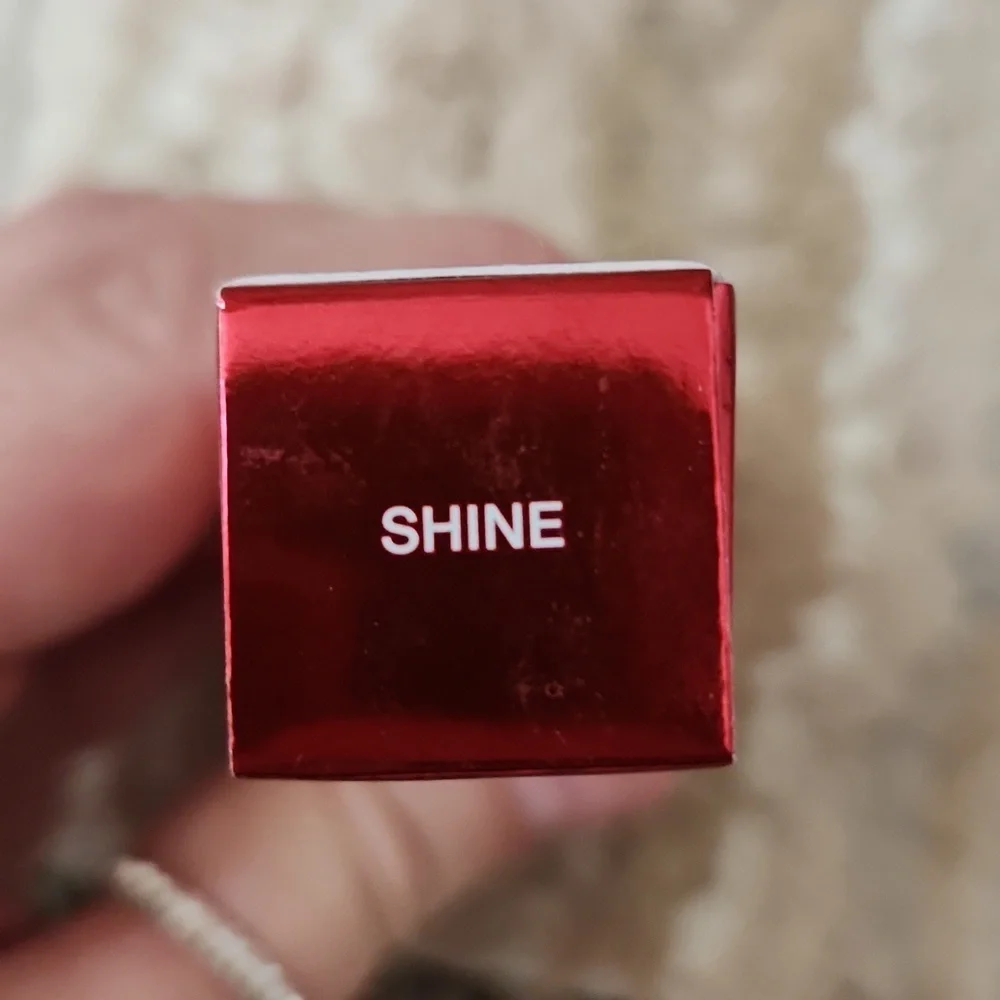 Limelife by Alcone‎ perfect lip gloss, shine